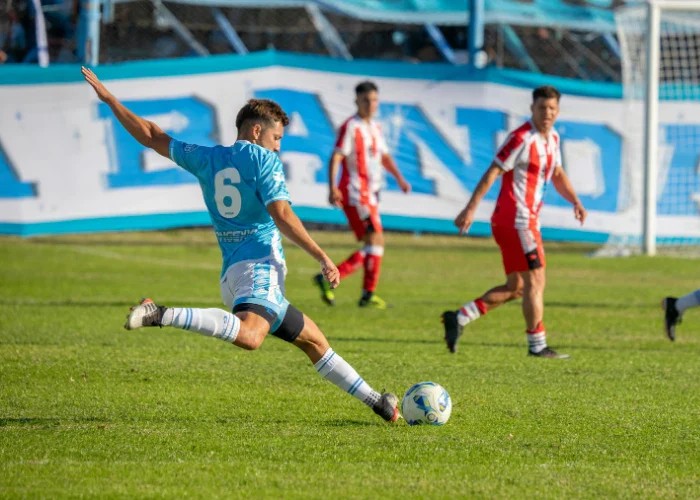 Dunia Bola: Kompetisi, Taktik, Dan Prestasi Pemain