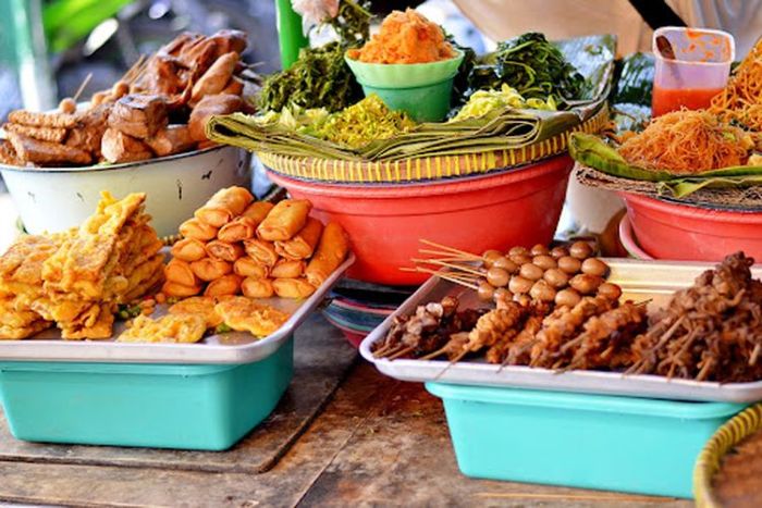 Street Food Indonesia Yang Banyak Diminati Wisatawan