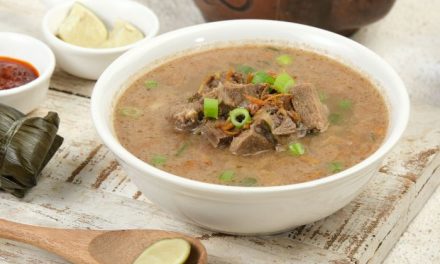Kuliner Khas Nusantara Yang Wajib Dicoba Saat Traveling