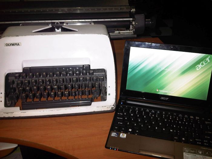 Revolusi Digital Di Era Modern Dan Dampaknya Pada Masyarakat