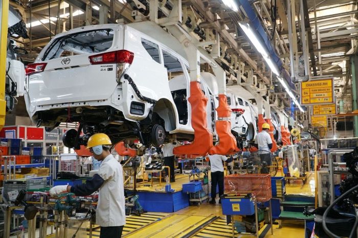 Industri Otomotif Nasional Menghadapi Tantangan Baru