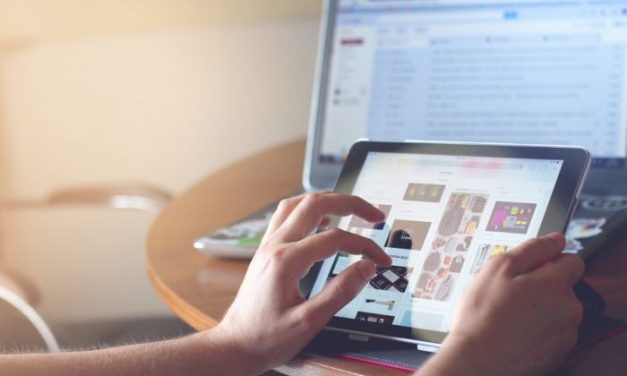 Peran Teknologi Digital Dalam Aktivitas Harian
