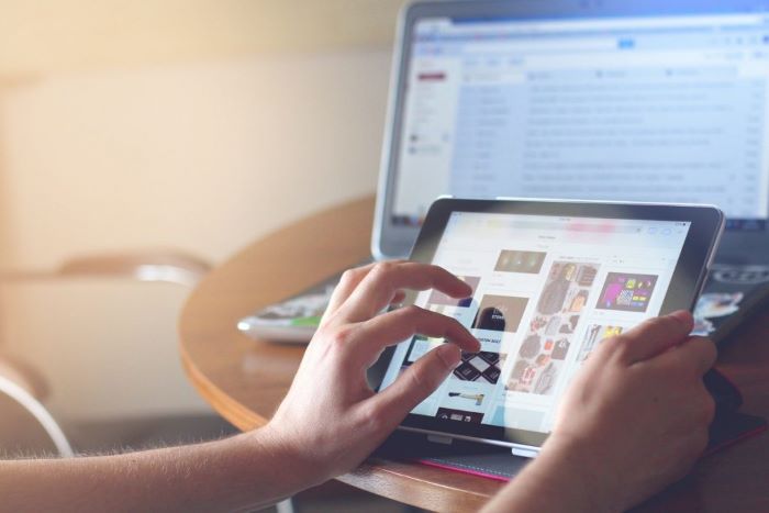 Peran Teknologi Digital Dalam Aktivitas Harian