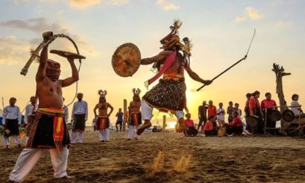 Pesona Tradisi Nusantara Yang Penuh Makna